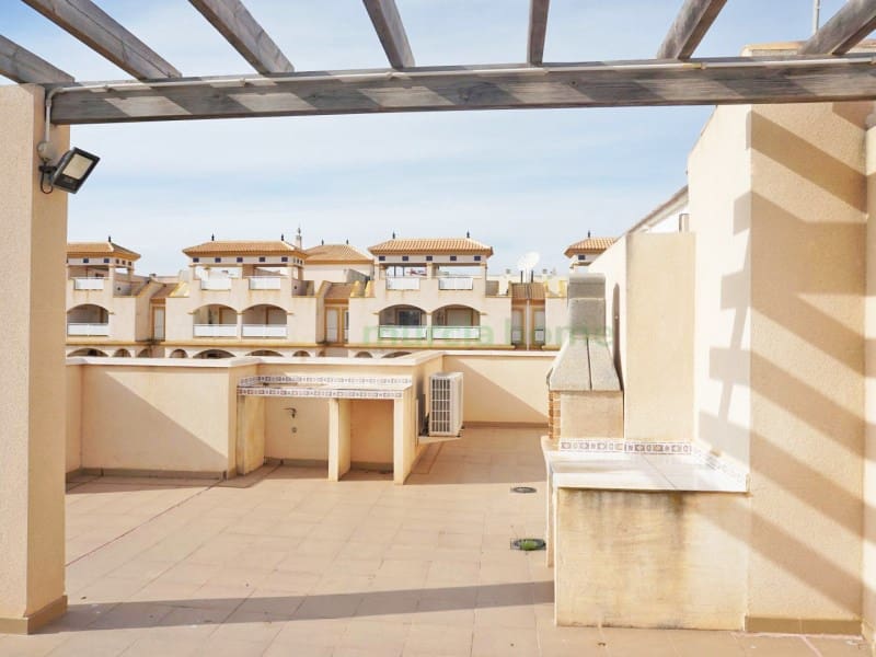 2 makuuhuone Huoneisto myytävänä paikassa Mar de Cristal mukana 
autotalli - 199 950 € (Ref: 9528436)