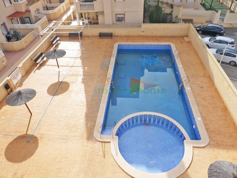 2 makuuhuone Huoneisto myytävänä paikassa Mar de Cristal mukana 
autotalli - 199 950 € (Ref: 9528436)