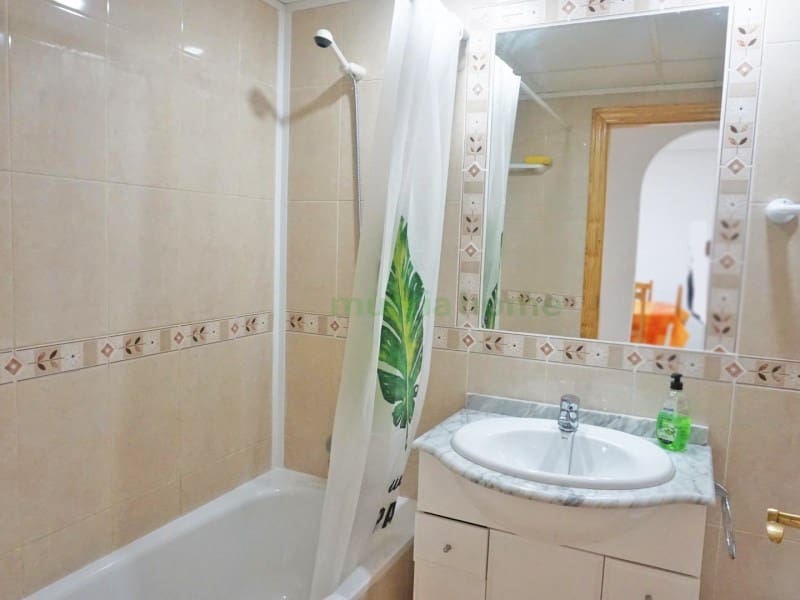 2 makuuhuone Huoneisto myytävänä paikassa Mar de Cristal mukana 
autotalli - 124 900 € (Ref: 9528437)