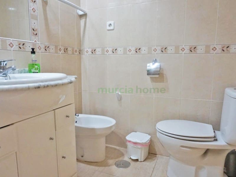 2 makuuhuone Huoneisto myytävänä paikassa Mar de Cristal mukana 
autotalli - 124 900 € (Ref: 9528437)