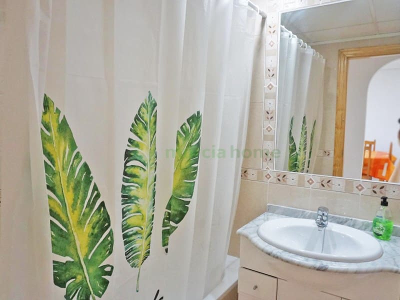 2 makuuhuone Huoneisto myytävänä paikassa Mar de Cristal mukana 
autotalli - 124 900 € (Ref: 9528437)