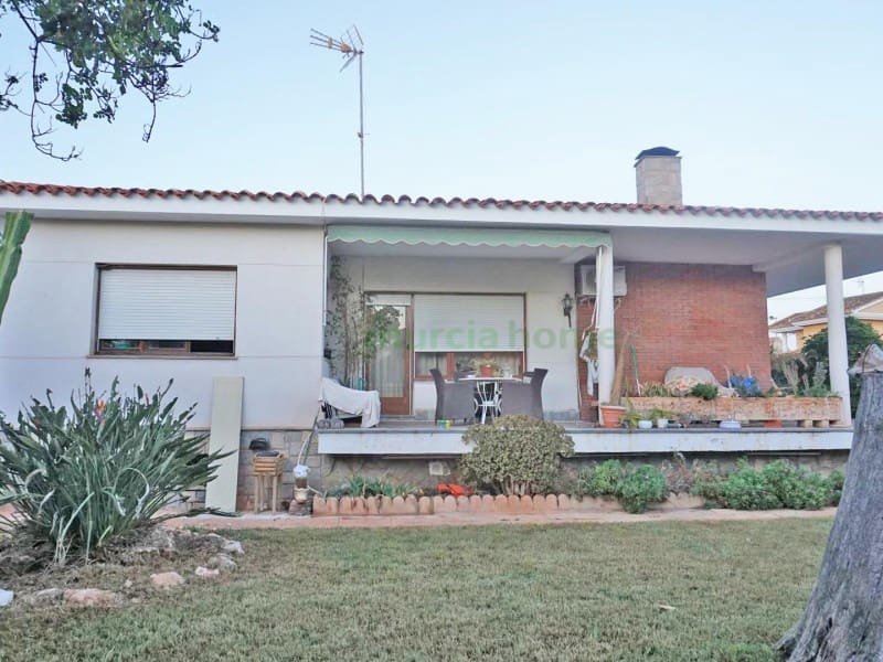 4 Zimmer Villa zu verkaufen in Los Urrutias mit Garage - 339.900 € (Ref: 9530945)