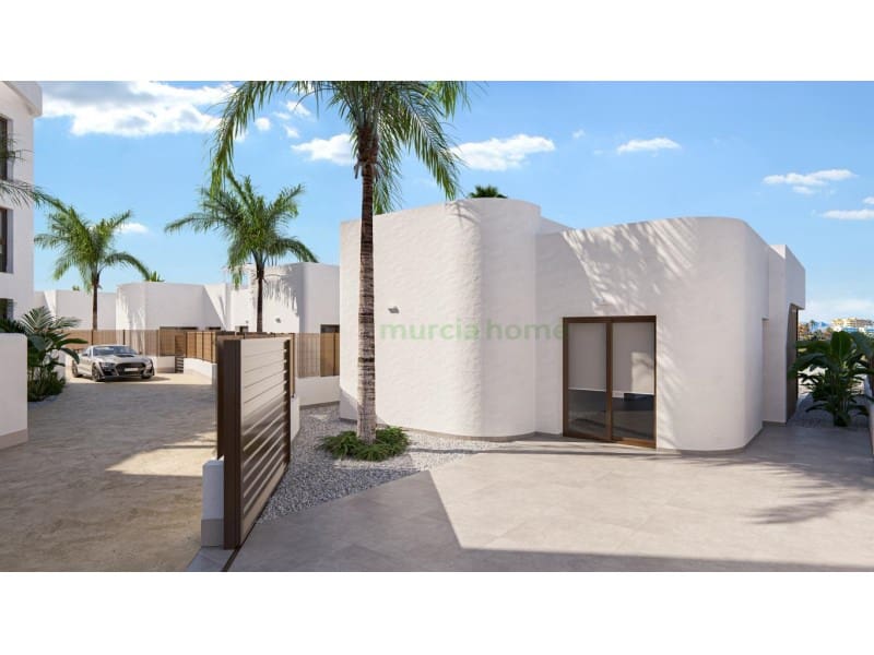 3 bedroom Villa for sale in Los Alcazares - € 589,900 (Ref: 9929289)