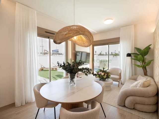 Chalet de 3 habitaciones en Los Alcázares en venta - 475.000 € (Ref: 9965218)