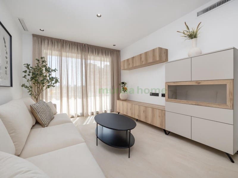 2 soverom Leilighet til salgs i Los Alcazares med garasje - € 279 000 (Ref: 9978756)