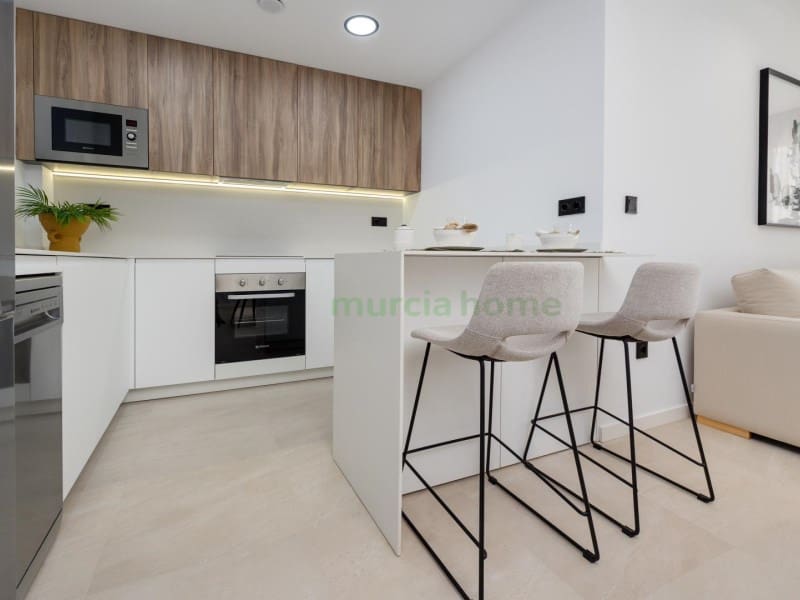 2 soverom Leilighet til salgs i Los Alcazares med garasje - € 279 000 (Ref: 9978756)