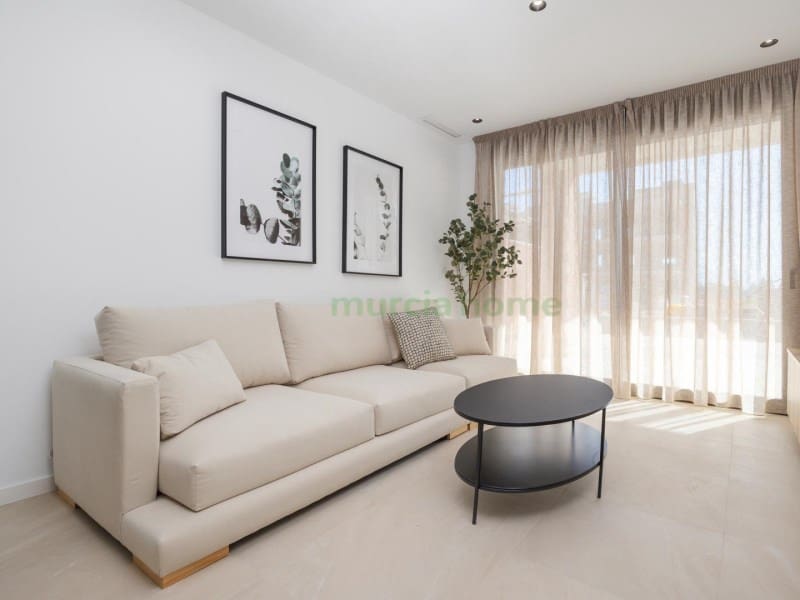 2 soverom Leilighet til salgs i Los Alcazares med garasje - € 279 000 (Ref: 9978756)