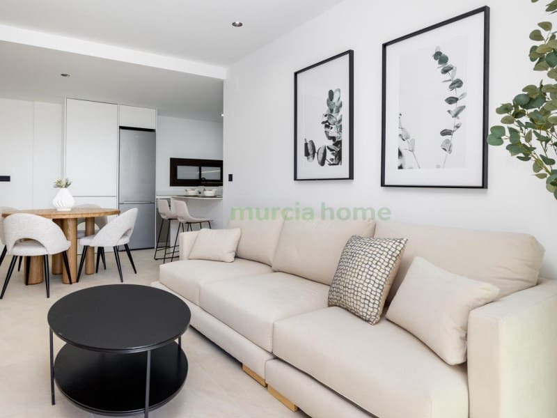 2 soverom Leilighet til salgs i Los Alcazares med garasje - € 279 000 (Ref: 9978756)