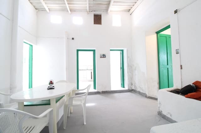 4 slaapkamer Huis te koop in Puerto del Carmen, Tías - € 599.000 (Ref: 10017542)