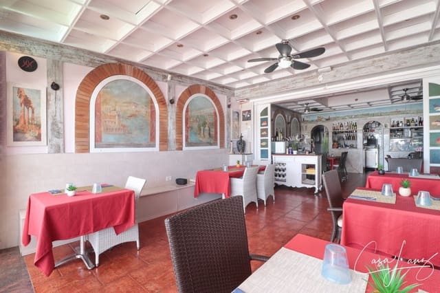 Gewerbe zu verkaufen in Costa Teguise, Teguise - 520.000 € (Ref: 10043043)