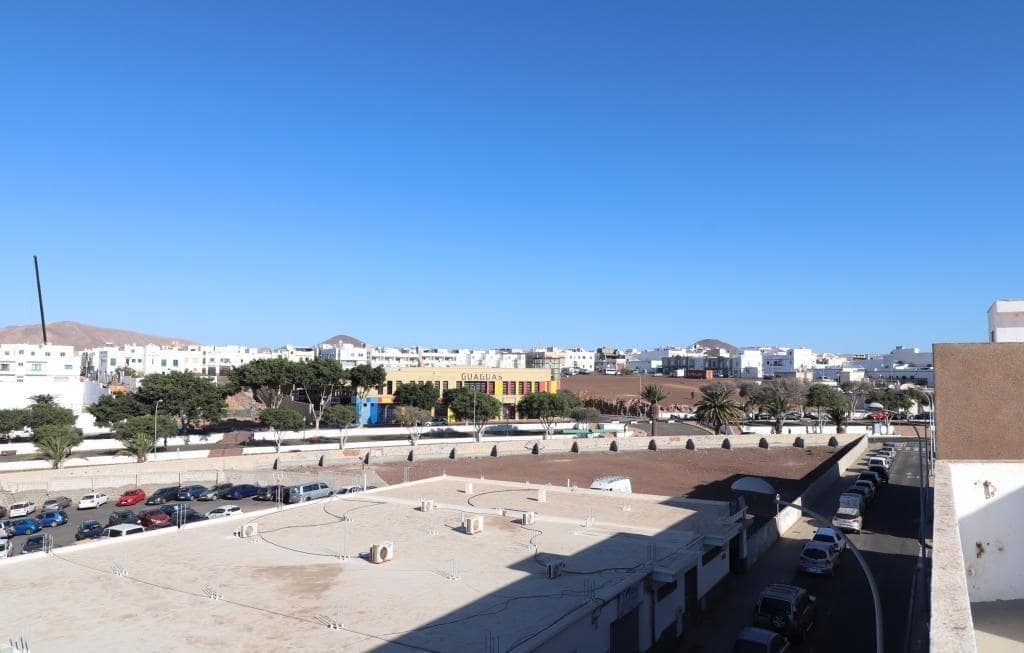 2 slaapkamer Flat te koop in Arrecife - € 185.000 (Ref: 10086170)