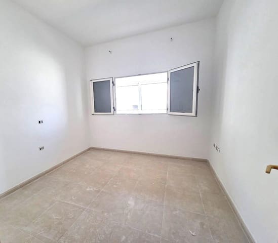 2 slaapkamer Flat te koop in Arrecife - € 185.000 (Ref: 10086170)