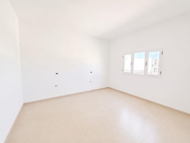 2 slaapkamer Flat te koop in Arrecife - € 185.000 (Ref: 10086170)