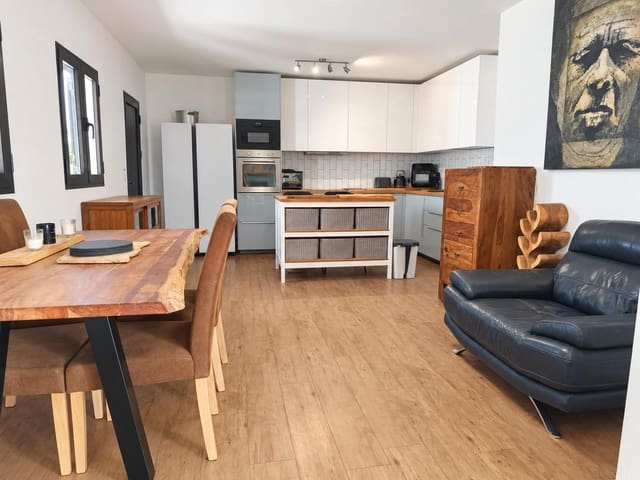 Piso de 2 habitaciones en Playa Honda, San Bartolomé en venta - 325.000 € (Ref: 10115891)