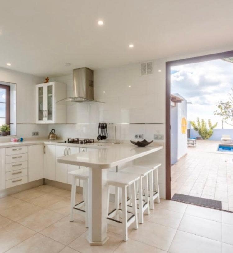 11 chambre Villa/Maison à vendre à Tias avec piscine garage - 1 350 000 € (Ref: 10147148)