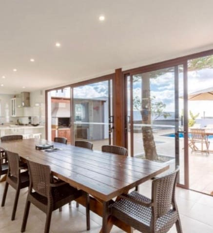 11 soveværelse Villa til salg i Tías med swimmingpool garage - € 1.350.000 (Ref: 10147148)