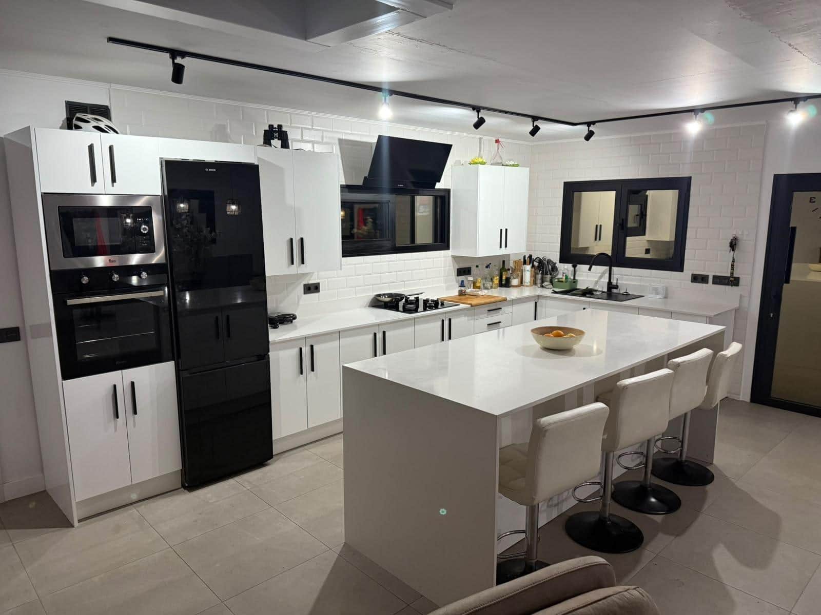 11 bedroom Villa for sale in Tias with pool garage - € 1,350,000 (Ref: 10147148)