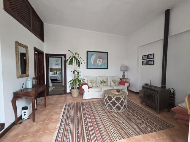 4 soveværelse Finca/Landehus til salg i Guatiza, Teguise med garage - € 575.000 (Ref: 10184976)
