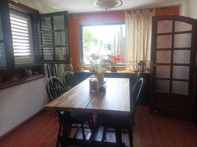 4 slaapkamer Villa te koop in Nazaret, Teguise met garage - € 500.000 (Ref: 6161076)