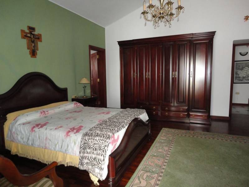 4 bedroom Villa for sale in Nazaret with garage - € 500,000 (Ref: 6161076)