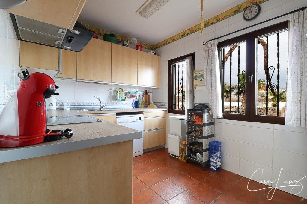 5 bedroom Villa for sale in Macher, Tías with pool € 995,000 (Ref