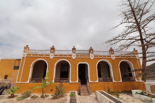 16 chambre Finca/Maison de Campagne à vendre à Tiagua, Teguise - 940 000 € (Ref: 7012082)