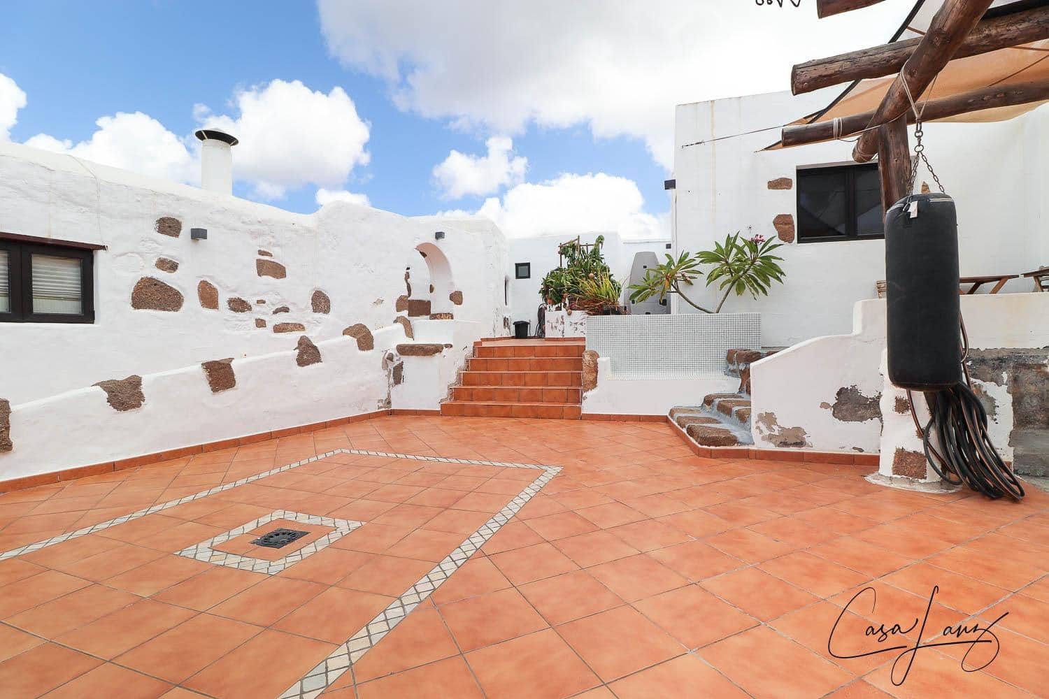 8 chambre Villa/Maison à vendre à San Bartolome avec piscine garage - 799 000 € (Ref: 7832068)