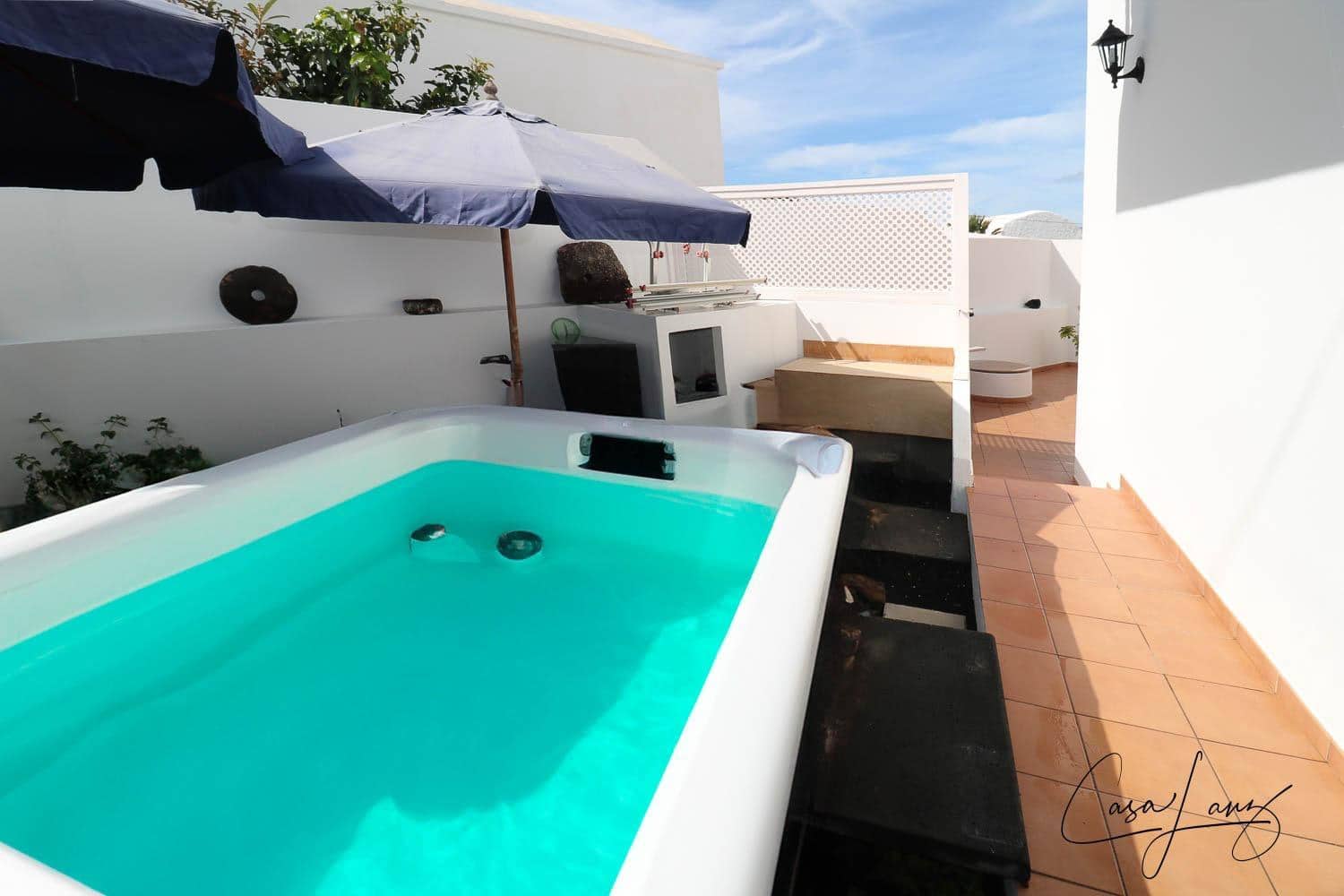 7 bedroom Villa for sale in Tahiche with garage - € 745,000 (Ref: 7889989)