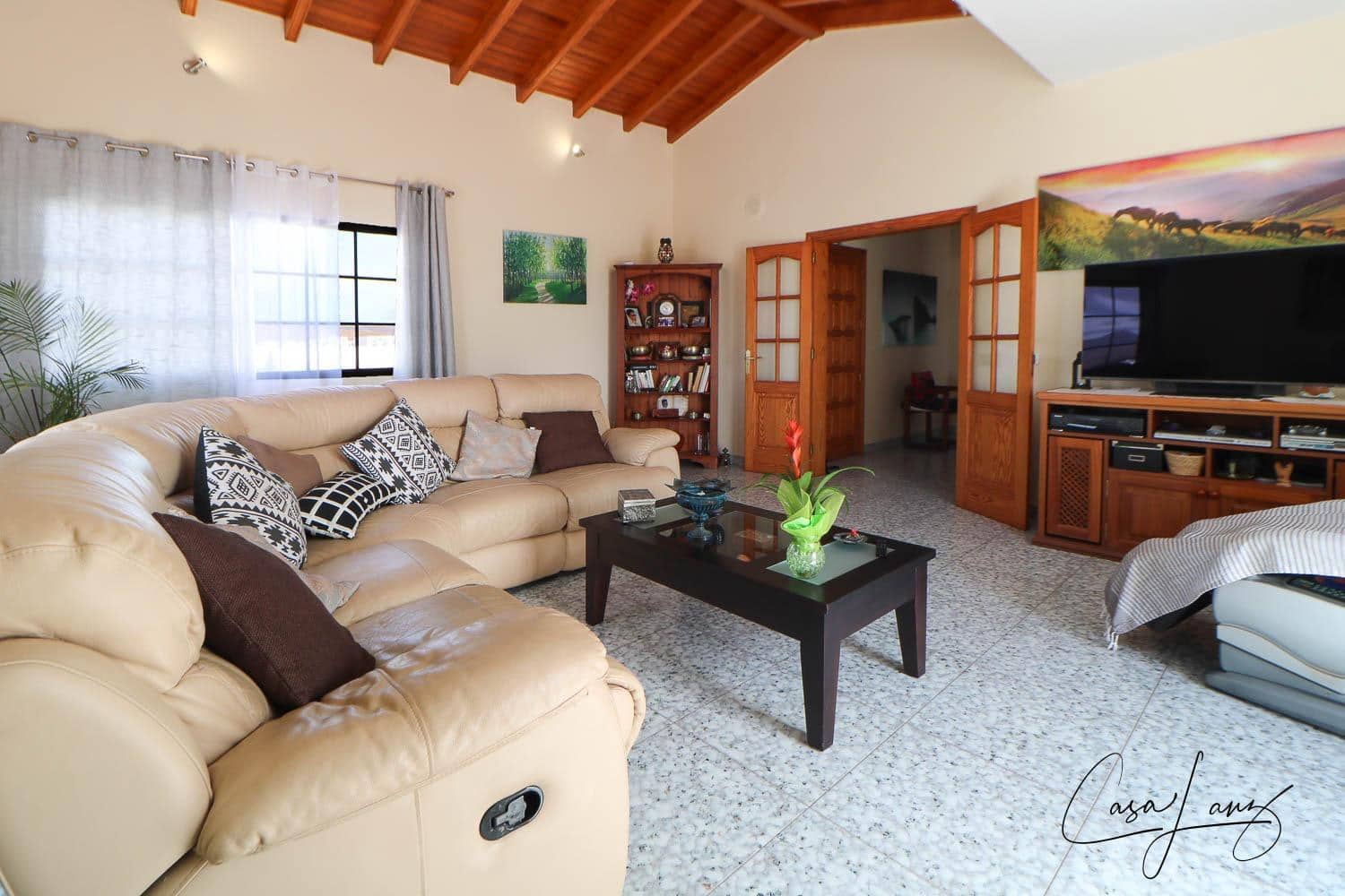 7 bedroom Villa for sale in Tahiche with garage - € 745,000 (Ref: 7889989)
