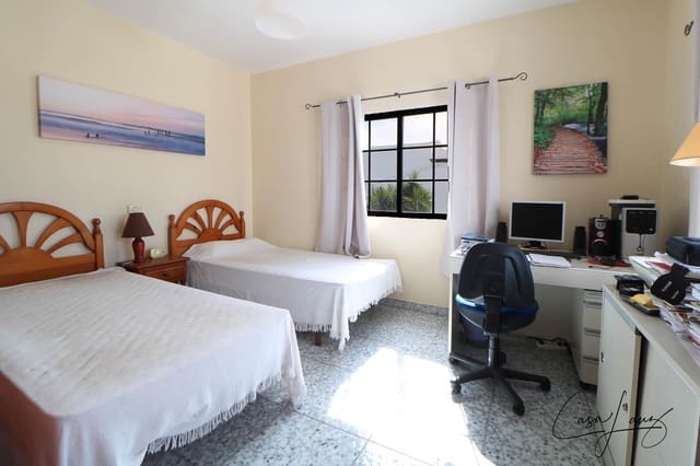 7 soveværelse Villa til salg i Tahiche, Teguise med garage - € 745.000 (Ref: 7889989)