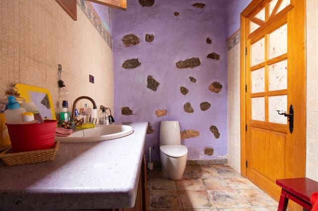 2 makuuhuone Paritalo myytävänä paikassa Tinajo - 375 000 € (Ref: 7980529)