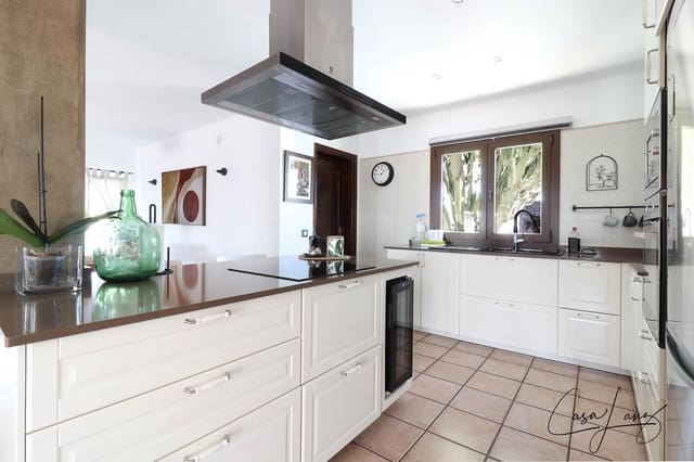 3 chambre Villa/Maison à vendre à Tías - 595 000 € (Ref: 8239015)