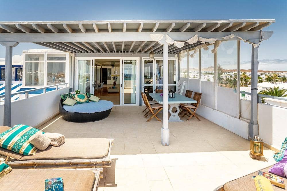 2 bedroom Flat for sale in Costa Teguise - € 839,000 (Ref: 8457138)