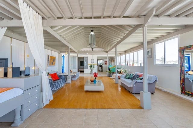 2 bedroom Flat for sale in Costa Teguise, Teguise - € 839,000 (Ref: 8457138)