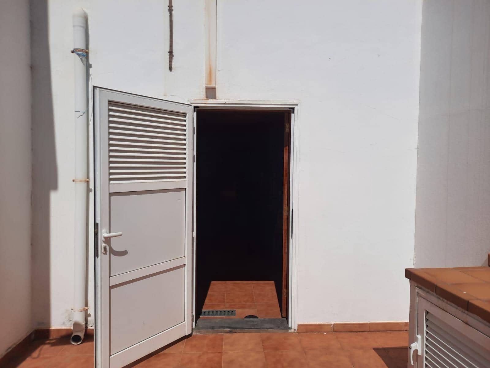 Commercial for sale in Punta Mujeres - € 228,000 (Ref: 8687744)