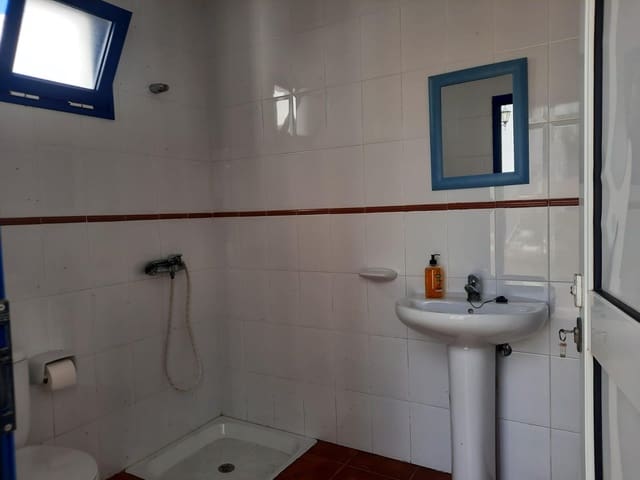Commercial for sale in Punta Mujeres, Haría - € 228,000 (Ref: 8687744)