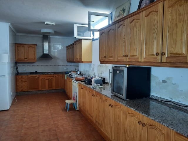 Commercial for sale in Punta Mujeres, Haría - € 228,000 (Ref: 8687744)