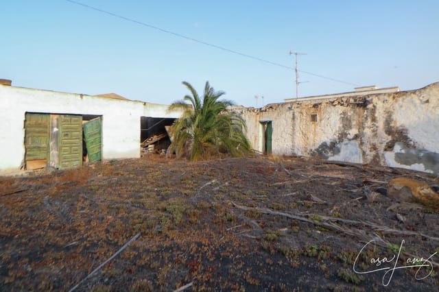 7 quarto Quinta/Casa Rural para venda em Uga, Yaiza com garagem - 527 000 € (Ref: 8760214)