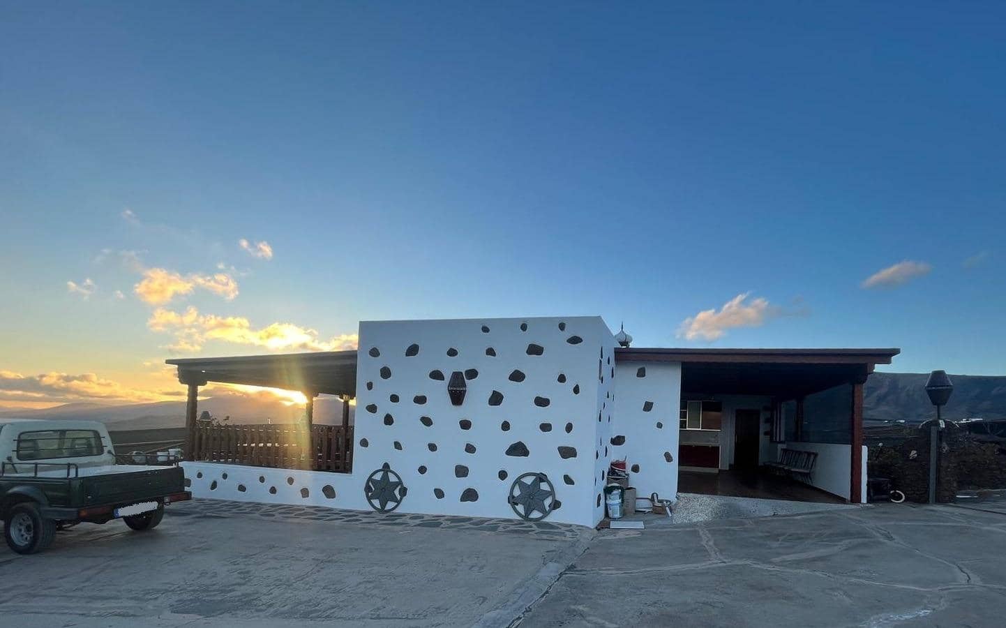 2 soveværelse Villa til salg i Tias med garage - € 775.000 (Ref: 8836753)