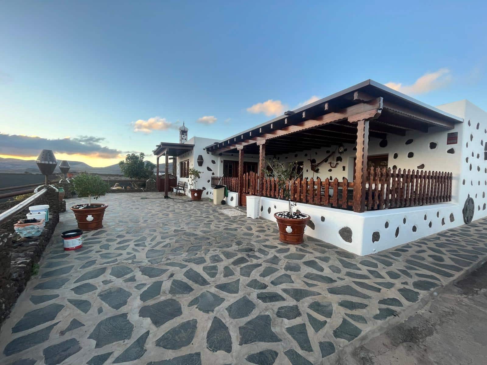 2 soveværelse Villa til salg i Tias med garage - € 775.000 (Ref: 8836753)