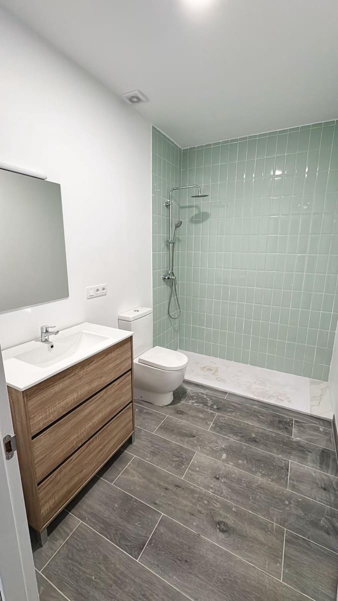 3 slaapkamer Flat te koop in Puerto del Carmen - € 239.000 (Ref: 8857144)