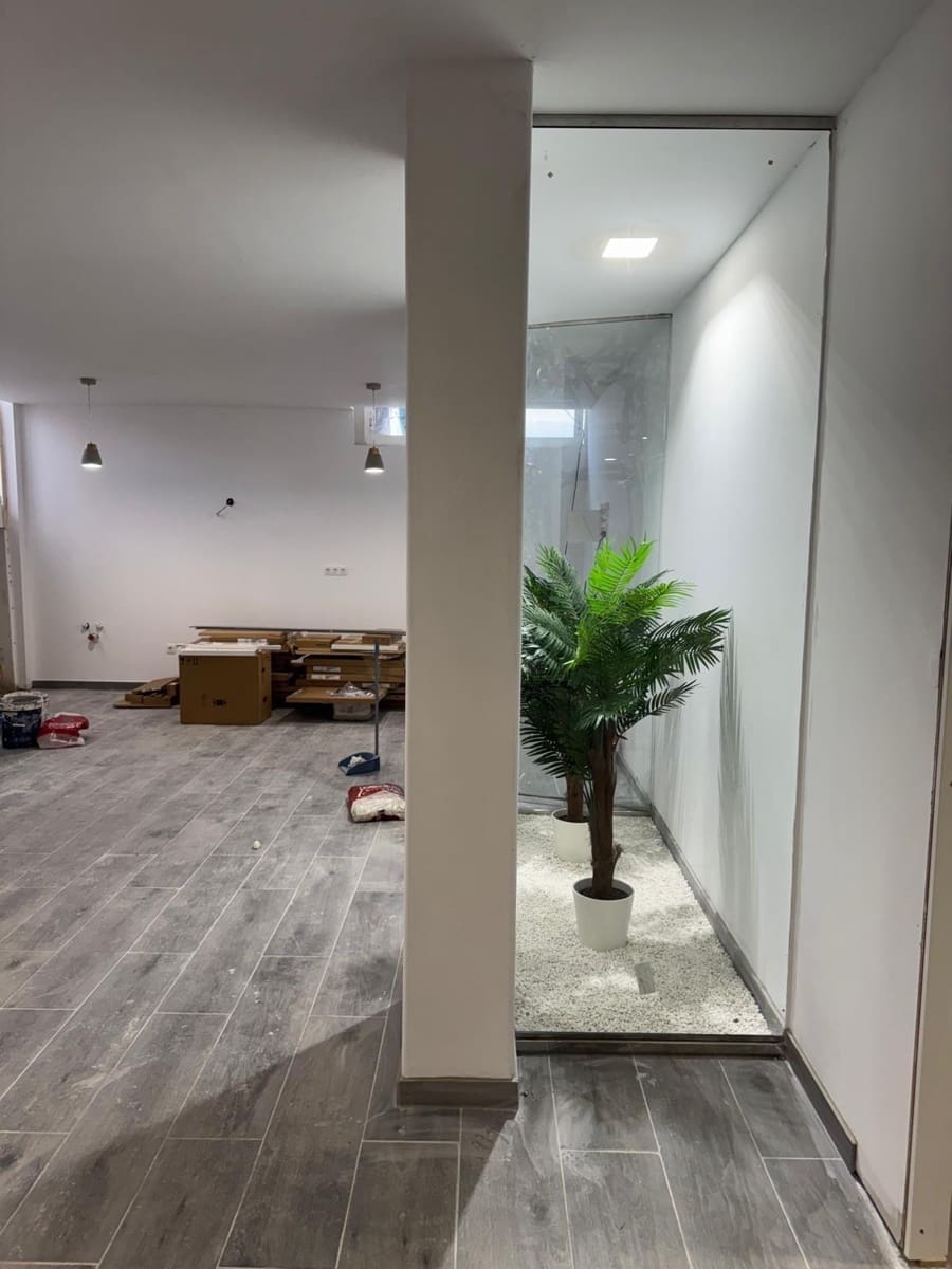 3 slaapkamer Flat te koop in Puerto del Carmen - € 239.000 (Ref: 8857144)