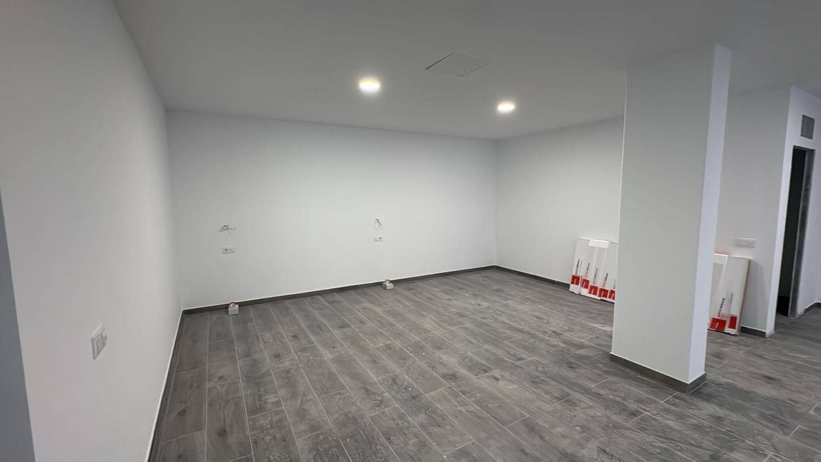 3 slaapkamer Flat te koop in Puerto del Carmen - € 239.000 (Ref: 8857144)