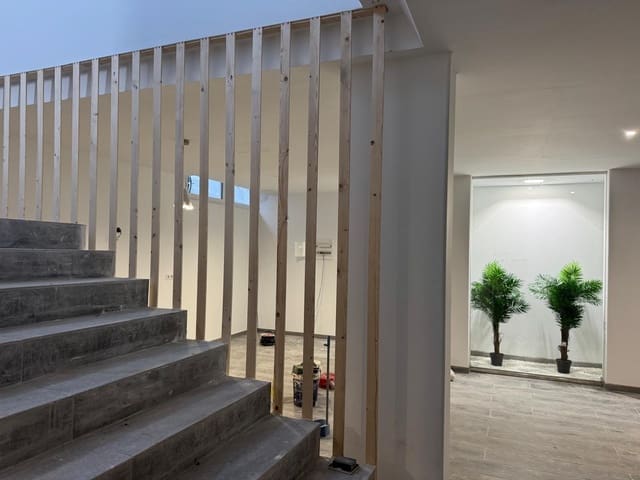 3 bedroom Flat for sale in Puerto del Carmen, Tías - € 239,000 (Ref: 8857144)