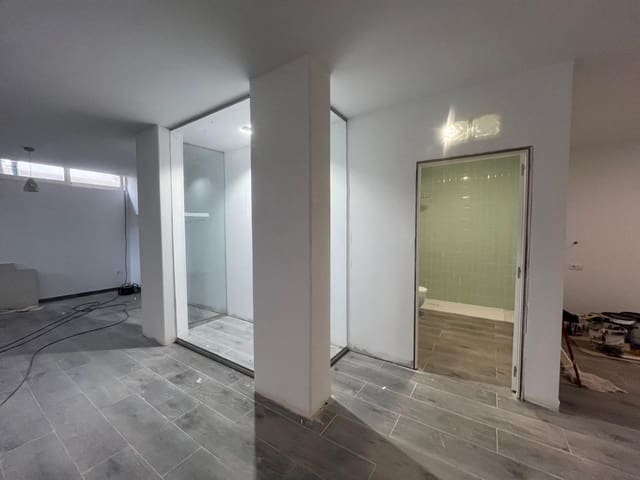 3 bedroom Flat for sale in Puerto del Carmen, Tías - € 239,000 (Ref: 8857144)