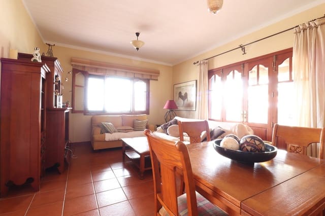 4 sypialnia Willa na sprzedaż w Tahiche, Teguise z garażem - 499 000 € (Ref: 8913006)