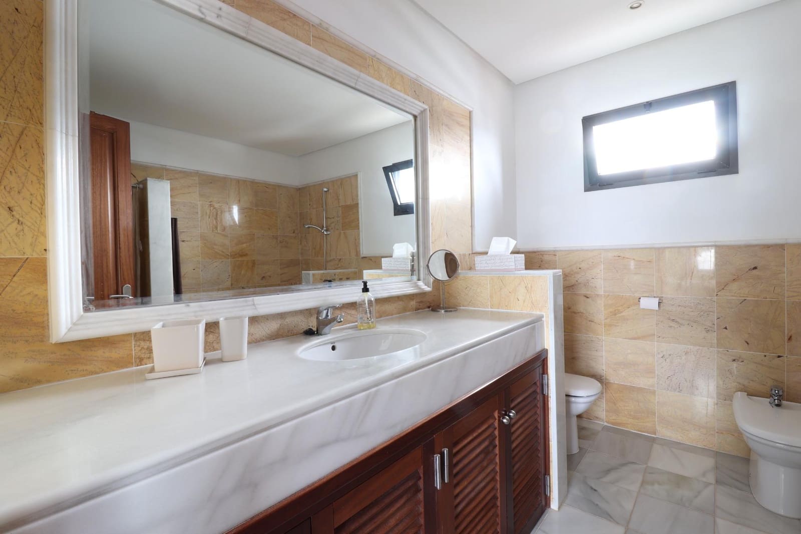 4 makuuhuone Huvila myytävänä paikassa Playa Blanca mukana uima-altaan - 595 000 € (Ref: 8950585)