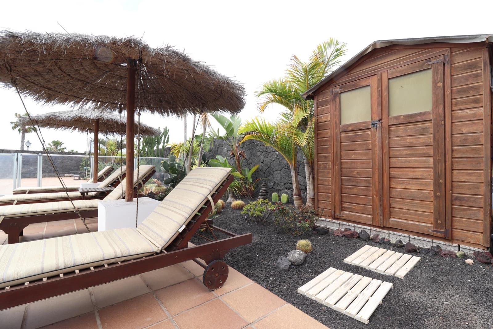 4 makuuhuone Huvila myytävänä paikassa Playa Blanca mukana uima-altaan - 595 000 € (Ref: 8950585)