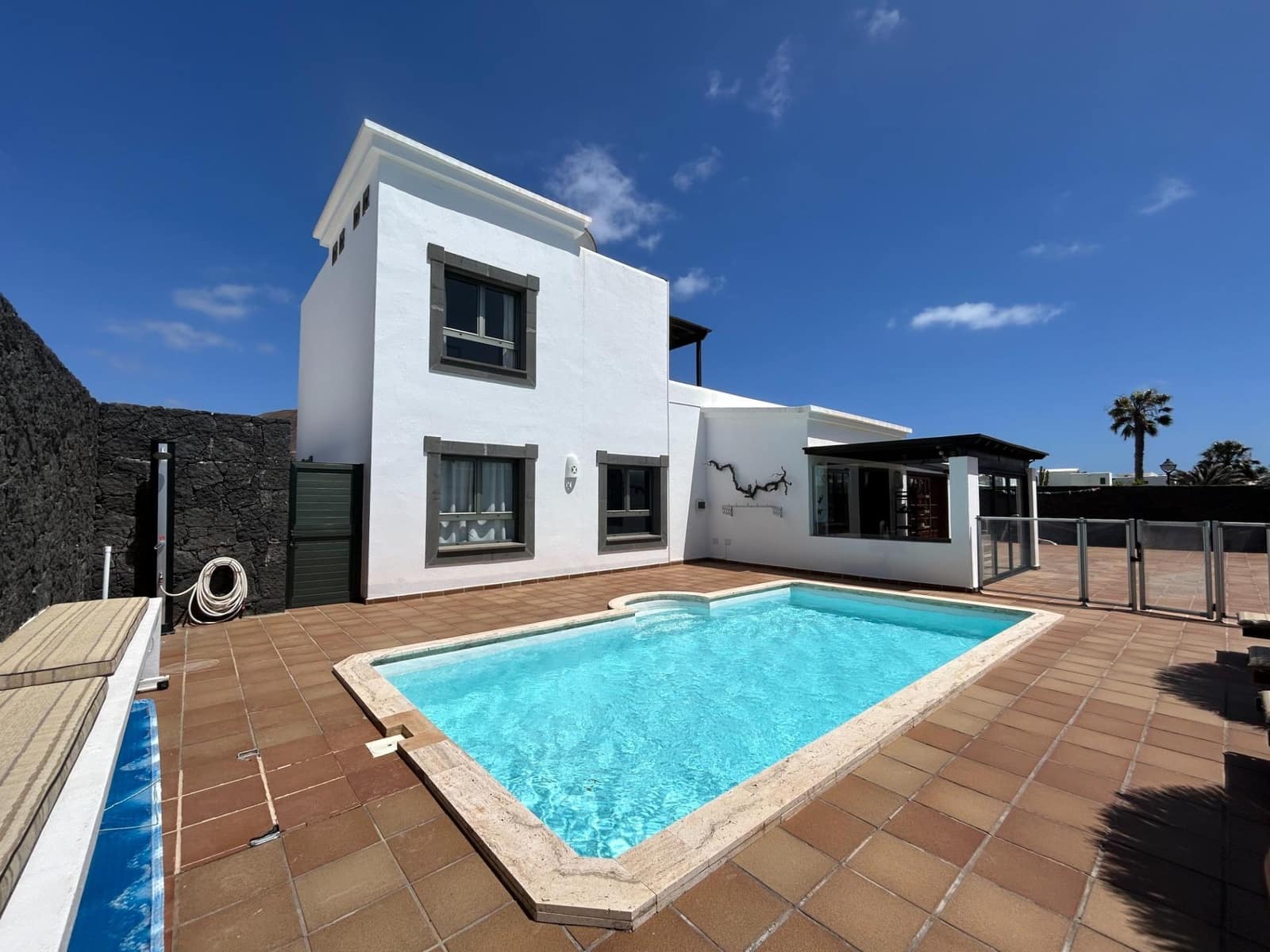 4 Zimmer Villa zu verkaufen in Playa Blanca mit Pool - 595.000 € (Ref: 8950585)