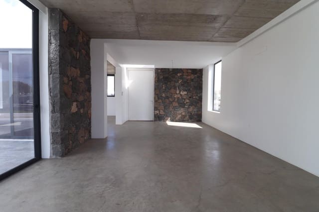 3 chambre Villa/Maison à vendre à Mozaga, Teguise avec piscine - 600 000 € (Ref: 8957048)